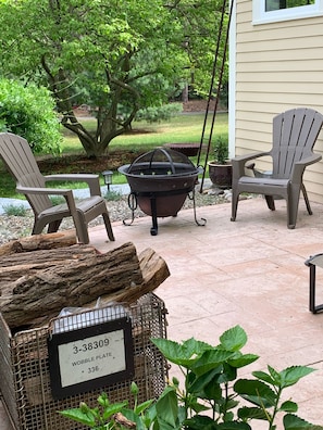 fire pit on the patio, wood provided 