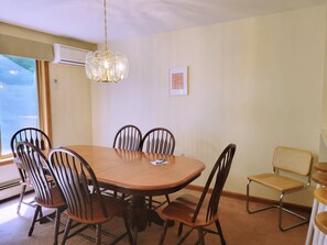Dining area with AC