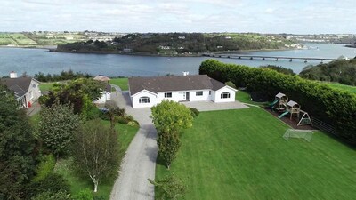 Kinsale Marina views,newly refurbished property in 2020, gazebo, sleeps 18, 