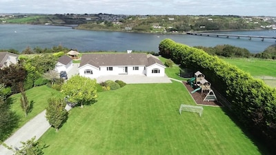 Kinsale Marina views,newly refurbished property in 2020, gazebo, sleeps 18, 