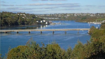 Kinsale Marina views,newly refurbished property in 2020, gazebo, sleeps 18, 