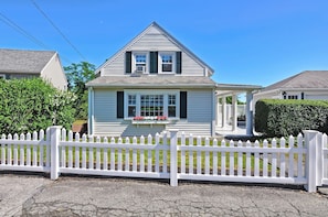View of the house from the front.