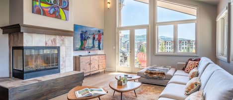 Welcome to Sunset at Clocktower, a four bedroom & four bathroom condo at the base of Steamboat Resort