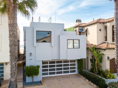 Designer Beach Front Villa in Oxnard Shores.