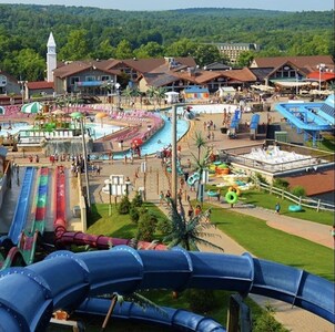 CAMELBACK MTN-SKI ON/OFF,SNOW TUBING,AQUATOPIA,CASINO,PAINTBALL,SHOPPING OUTLETS