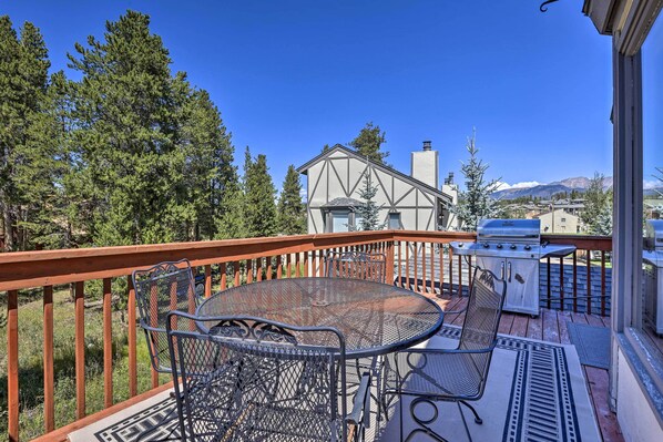 Fraser Vacation Rental | 2BR | 2.5BA | 1,350 Sq Ft | Stairs Required