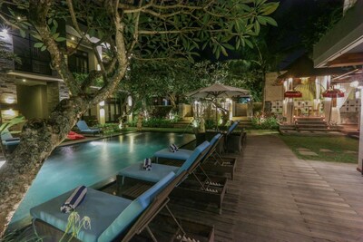 Dlx Private Room in Jimbaran Area, Pools, Bars, Good Location