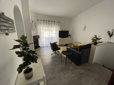 Geräumiges Maisonette-Apartment mit 2 Schlafzimmern - 5 Gehminuten zum Carvoeiro-Platz / Strand