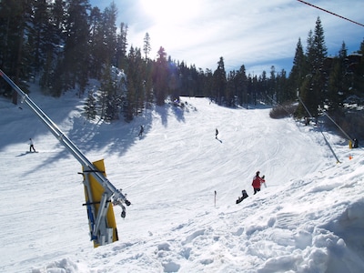 Ridge Sierra Resort next to Heavenly Ski; Great Location, Amenities & Views