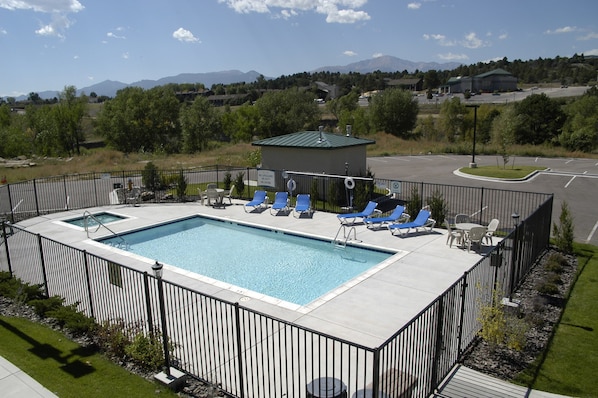 Enjoy the splendid pool!