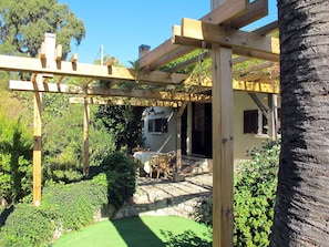 Property, House, Building, Pergola, Real Estate, Home, Yard, Architecture, Patio, Residential Area