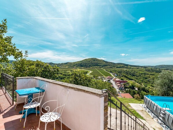 Propriété, Ciel, Immobilier, Maison, Bâtiment, Vacances, Montagne, Arbre, Piscine, Station De Montagne