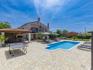 Cloud, Sky, Building, Property, Plant, House, Shade, Swimming Pool, Tree, Outdoor Furniture