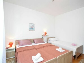 Meubles, Propriété, Bâtiment, Confort, Bois, Bleu Azur, Textile, Lit, Design Intérieur