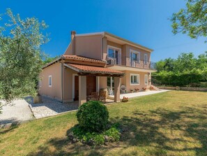 Plante, Bâtiment, Ciel, Fenêtre, Maison, Arbre, Ombre, Porte, Lot Terre, Chalet