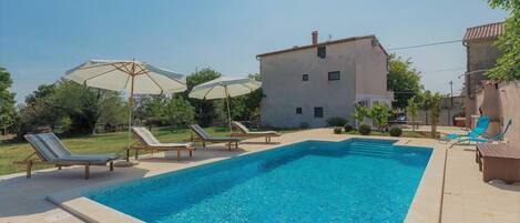 Water, Sky, Plant, Property, Building, Swimming Pool, Azure, Tree, Shade, Rectangle