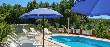 Swimming Pool, Property, Building, Umbrella, Resort, Shade, Vacation, Real Estate, Leisure, House