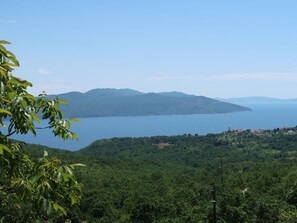 Ciel, L'Eau, Ressources En Eau, Nuage, Montagne, Écorégion, Paysage Naturel, Montagnes, Cotiers Et Relief Océaniques, Lac