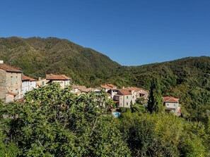 Mountain Village, Vegetation, Mountain, Mountainous Landforms, Hill Station, Village, Town, Natural Landscape, Human Settlement, Property