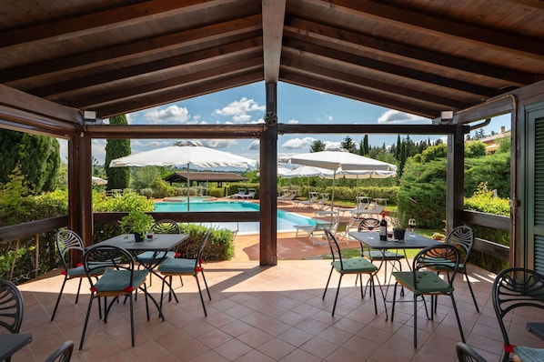 Balcony / Terrace / Patio, Common Room, Garden, Outdoor