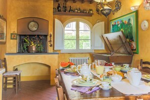 MERIGGIO BARN - VILLA WITH PRIVATE POOL - WIFI - TUSCANY