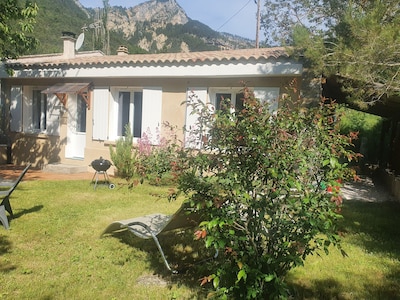  Maison avec jardin calme et nature  "gorges du Verdon"