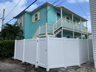 Studio #2 - Within Steps to Downtown Lake Worth Beach