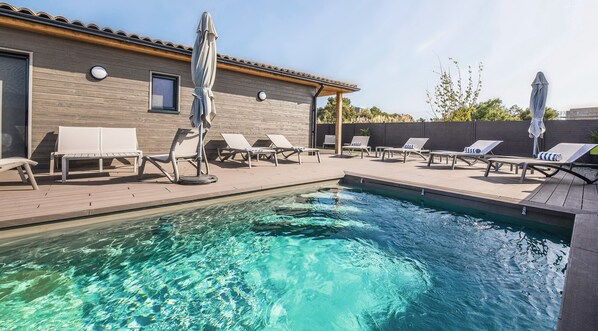 Private pool
