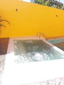 CASA PAROTA CLIMA Y PISCINA.