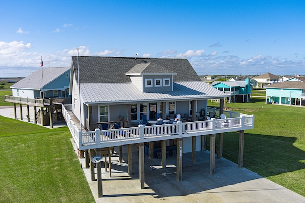 Welcome to Sip N Sea