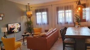 living and dinning room