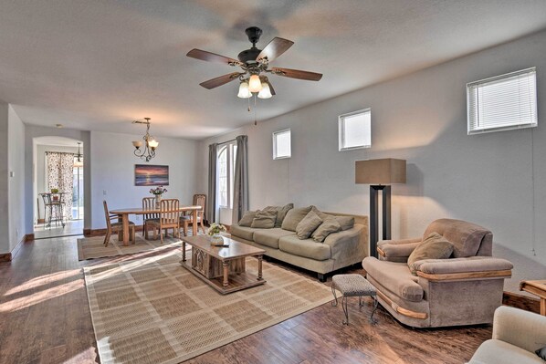 This vacation rental boasts 3 bedrooms, 2 bathrooms, and sleeps 6!