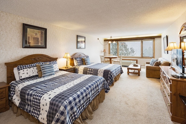 Studio Condo in Lodge