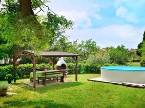 Nature, Property, House, Grass, Sky, Backyard, Tree, Real Estate, Botany, Leisure
