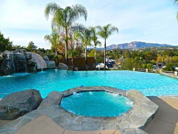 Enjoy the panoramic views from the Vanishing Edge Pool and Jacuzzi.