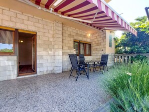 Outdoor Furniture, Swimming Pool, Shade, Furniture, Chair, Flagstone, Eco Hotel, Outdoor Table, Backyard, Resort