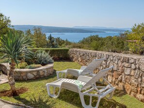 Möbel, Gartenmöbel, Garten, Stuhl, Schatten, Resort, Eco Hotel, Landscaping, Tisch Im Freien, Hinterhof