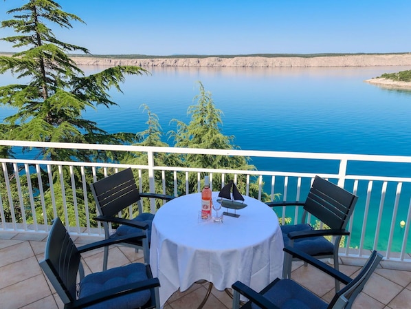 Water, Sky, Table, Furniture, Property, Plant, Tableware, Chair, Nature, Azure
