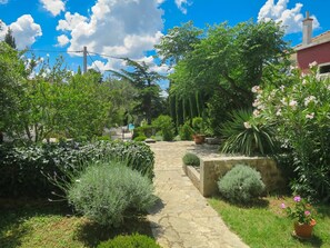 Garten, Eigentum, Vegetation, Botanischer Garten, Natürliche Landschaft, Grundeigentum, Gras, Botanik, Baum, Garten