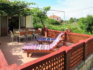 Propriété, Patio, Immobilier, Meubles, Plate-Forme, Arrière-Cour, Balcon, Bâtiment, Maison, Toit