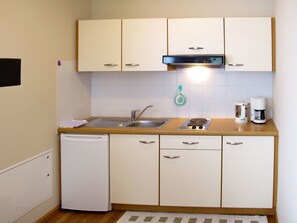 Zimmer, Eigentum, Möbel, Cabinetry, Küche, Major Appliance, Interior Design, Gebäude, Haushaltsgerät, Haus
