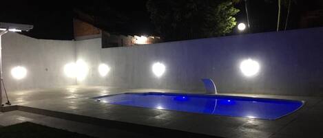 Iluminação Piscina Noturno