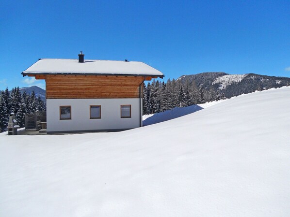 Schnee, Winter, Eigentum, Haus, Himmel, Zuhause, Baum, Dach, Berg, Grundeigentum