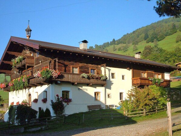 Propriété, Maison, Bâtiment, Domicile, Zone Rurale, Village, Chalet, Immobilier, Architecture, Montagne