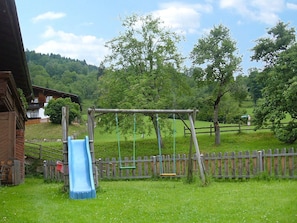 Propriété, Arbre, Herbe, Lot Terre, Pelouse, Zone Rurale, Cour, Maison, Architecture, Jardin
