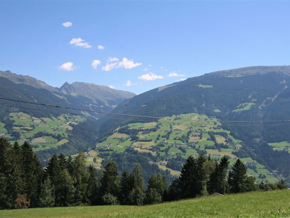 Sky, Mountain, Cloud, Plant, Ecoregion, Natural Landscape, Nature, Natural Environment, Tree, Vegetation