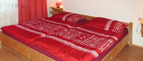 Furniture, Property, Comfort, Curtain, Wood, Bed Frame, Rectangle, Bed, Floor, Flooring