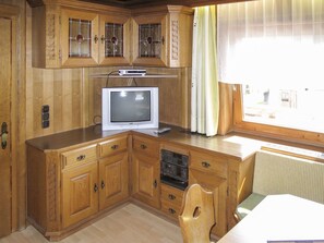Furniture, Cabinetry, Room, Property, Kitchen, Cupboard, Interior Design, Countertop, Building, Drawer
