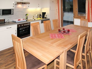 Möbel, Eigentum, Zimmer, Tabelle, Esszimmer, Countertop, Fussboden, Interior Design, Holz, Hartholz