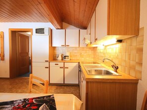Bois, Design Intérieur, Plafond, Comptoir, Cuisine, Pièce, Tache De Bois, Cabinetry, Dur, Évier